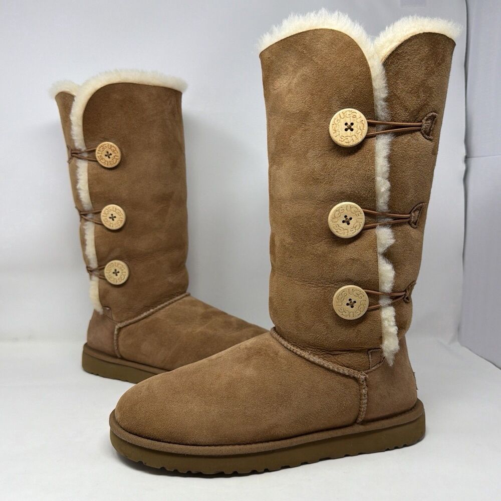 UGG Bailey Button Triplet Tall Sheepskin Suede Boots Chestnut Women’s 11 1873